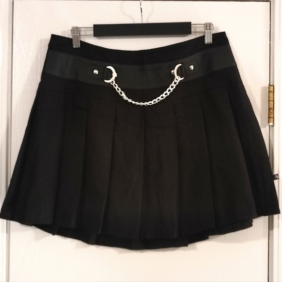Tripp nyc Dresses & Skirts - NWT Y2K Vintage Royal Bones Daang Goodman (Tripp) Black Pleated Skirt Women's XL